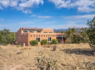 14 Alcalde Rd, Santa Fe, NM 87508
