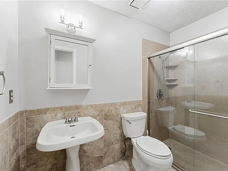 11811 Slater St — Photo 21