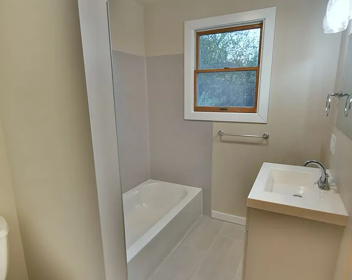 5522 NE 193rd St — Photo 8