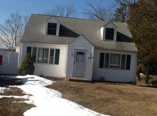 32 Main St, Durham, CT 06422