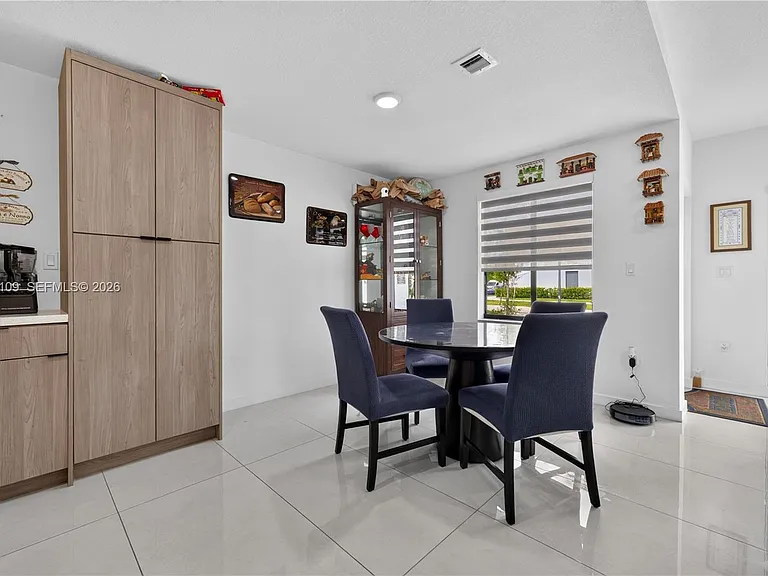 26175 SW 145th Ct — Photo 5