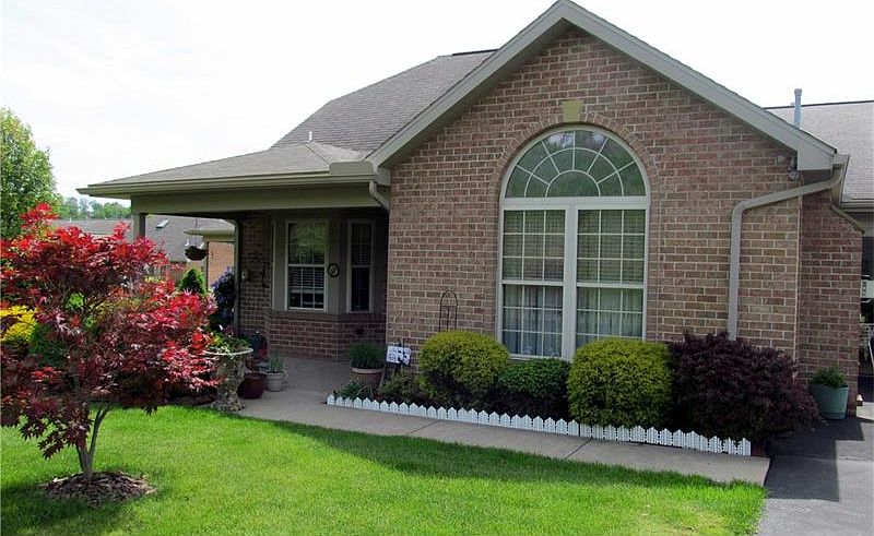 1st image of 2038 Lake View Dr