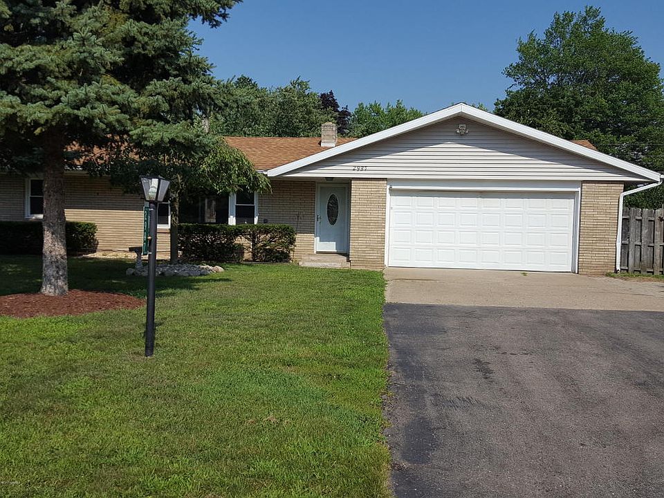 1st image of 2987 E Windsor Dr