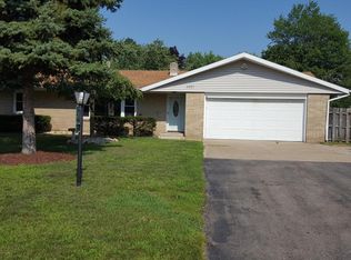 2987 E Windsor Dr, Saint Joseph, MI 49085