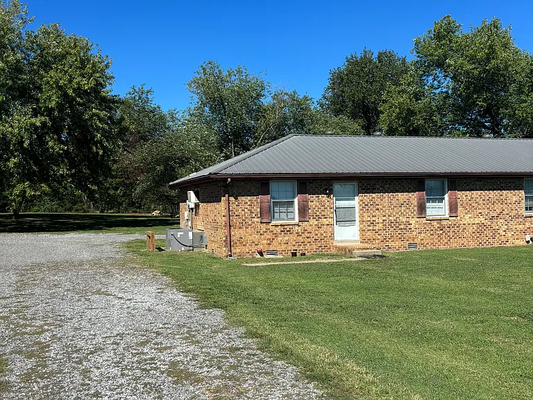 3505 Blackman Rd — Photo 1