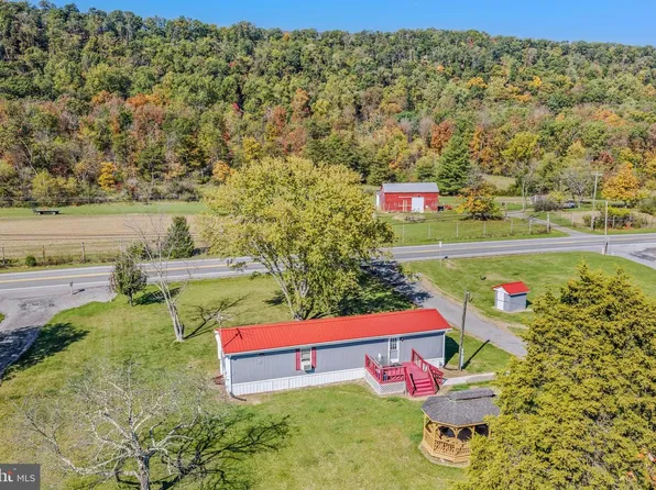 10801 Valley Rd, Berkeley Springs, WV 25411