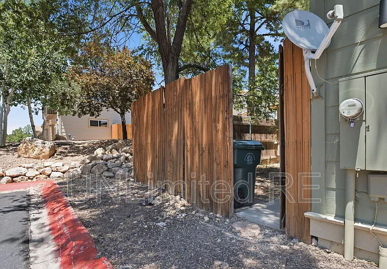 1456 E Russ Way #2 — Photo 17