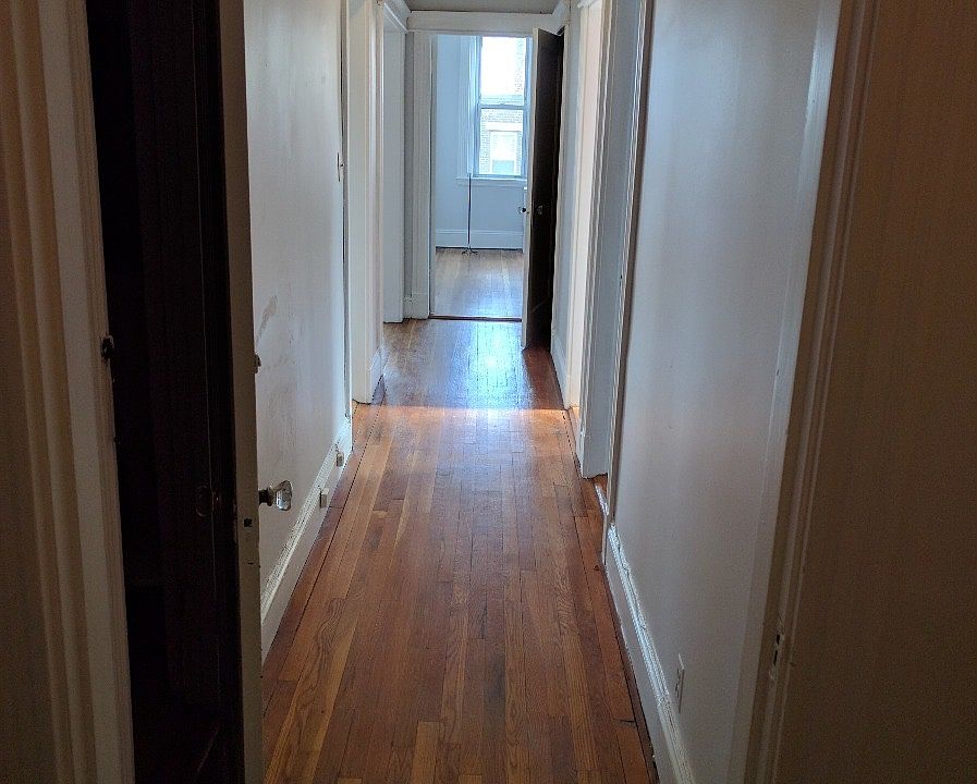 2nd image of 211 Saint Paul St #6SH
