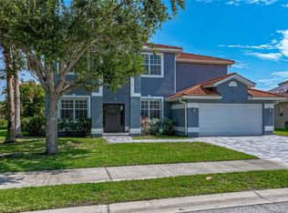9082 Willowbrook Cir, Bradenton, FL 34212