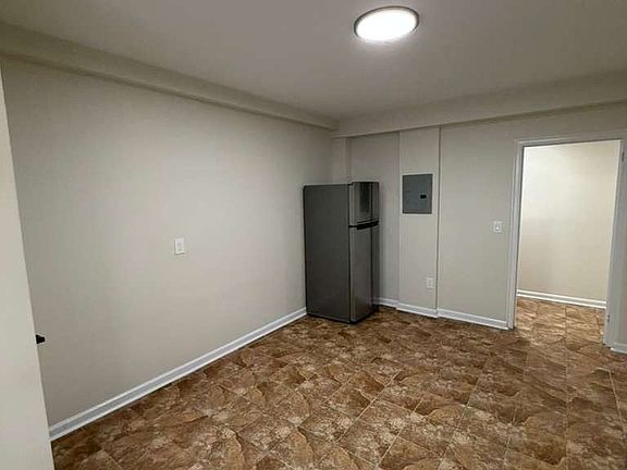 2nd image of 152 S Harrison St #1H
