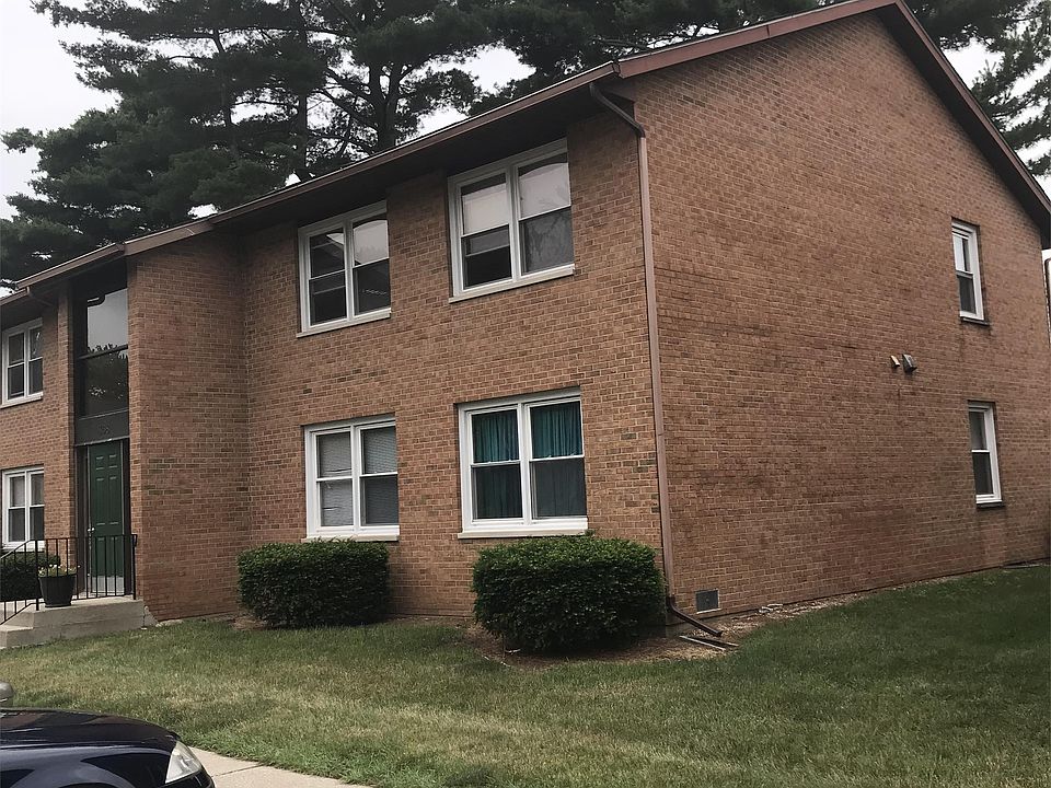 2nd image of 360 Mayfield Ave APT A