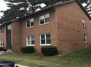252 Mayfield Ave APT A, Valparaiso, IN 46383