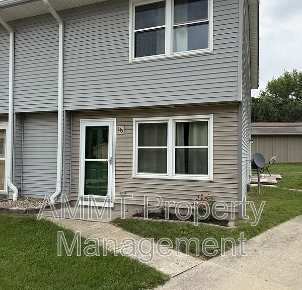 145 Birch Ct #1 — Photo 1