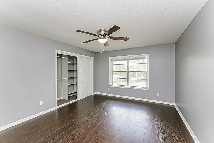 658 Partridge Ln — Photo 8