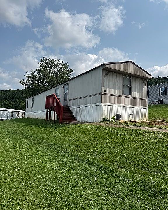 1st image of 15 Hurst Dr
