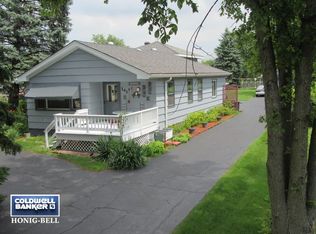141 N White St, Frankfort, IL 60423