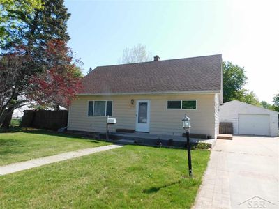 3276 Church St, Saginaw, MI, 48604