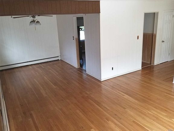 3rd image of 75 Tippin Dr