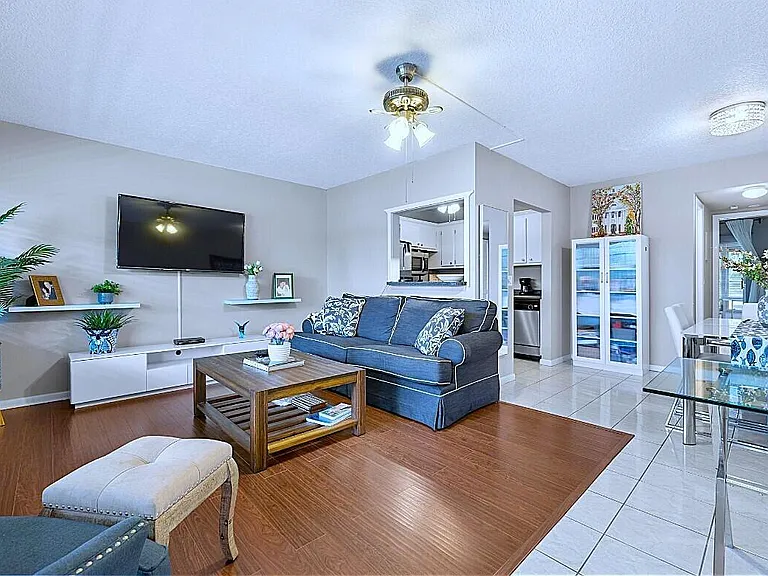 181 Tilford #I — Photo 8