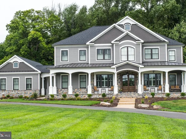 8224 White Pine Ct, Fulton, MD 20759