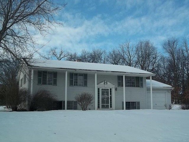 1st image of 433 Donelda Ln