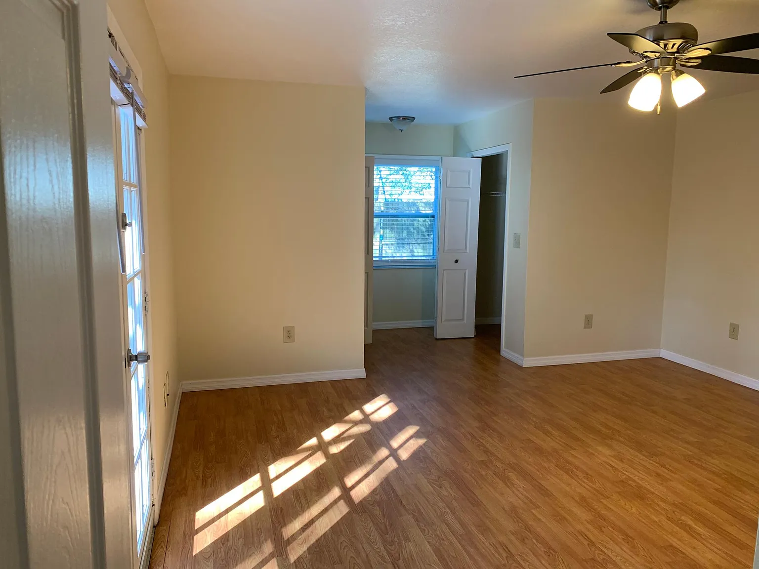 2 bed, 1185 sqft, $2,300 — Photo 4