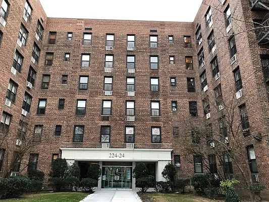 Sold by Winzone Realty Inc | media 2