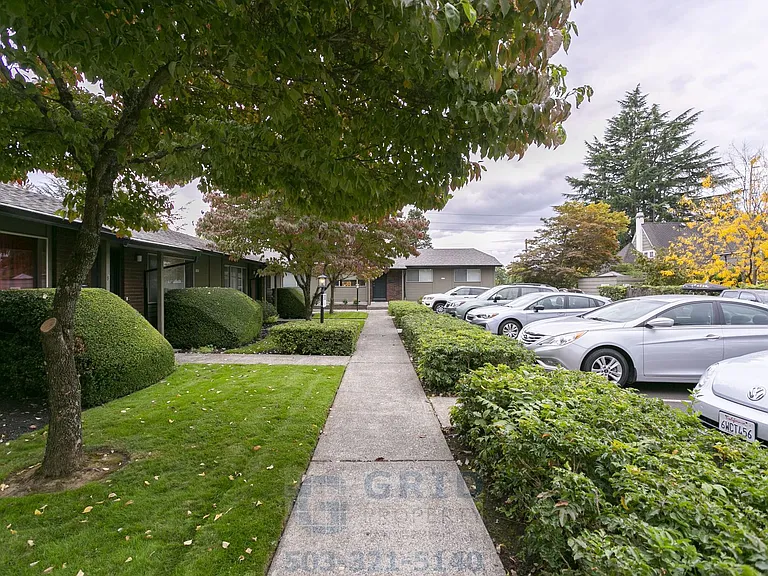 5105 SE Stark St #A — Photo 1
