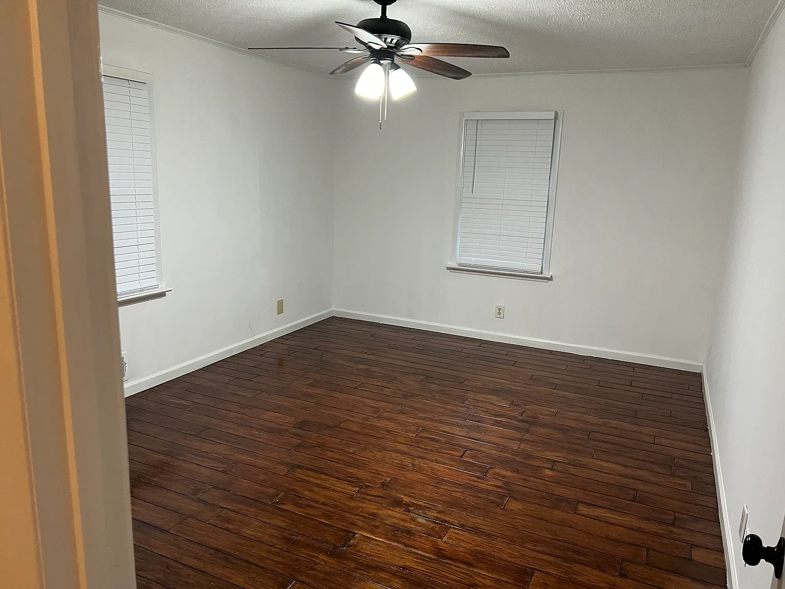 1342 Wisteria Dr SW — Photo 3