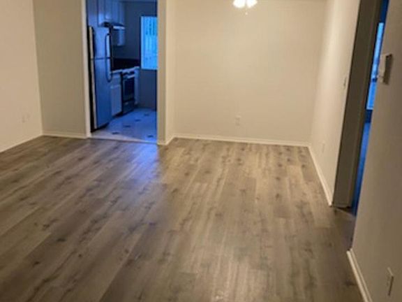 4th image of 3641 Midvale Ave #2475