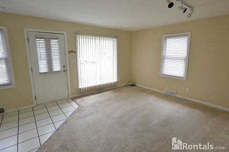 3rd image of 1985 Annabelle St