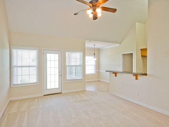 4th image of 327 Flat Bush Dr