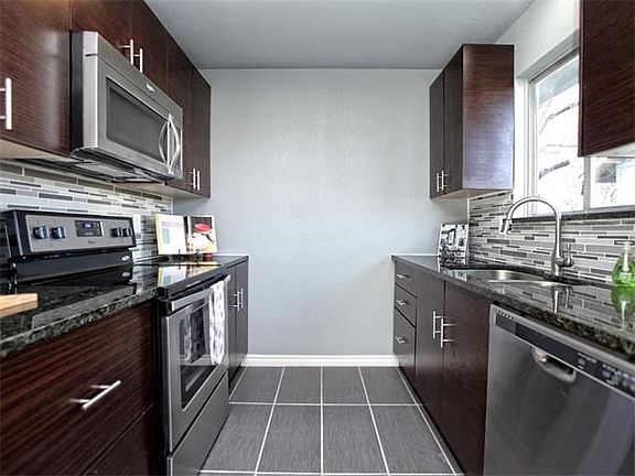 3rd image of 2701 Armadillo Dr