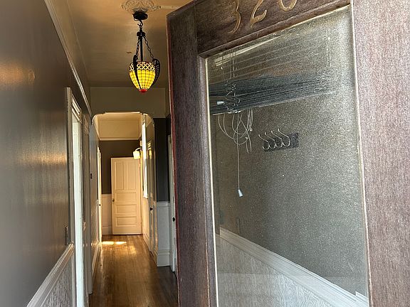 3rd image of 326 Capitol St #A