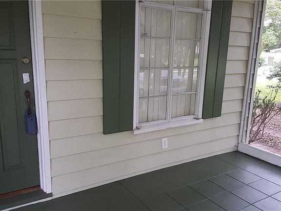 2nd image of 1111 S Lincoln Ave