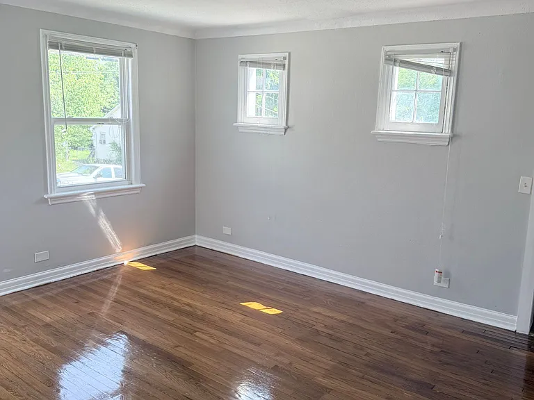 8534 Jane Ave — Photo 5