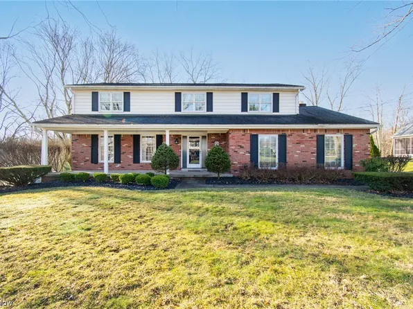 8018 Spartan Dr, Youngstown, OH 44512