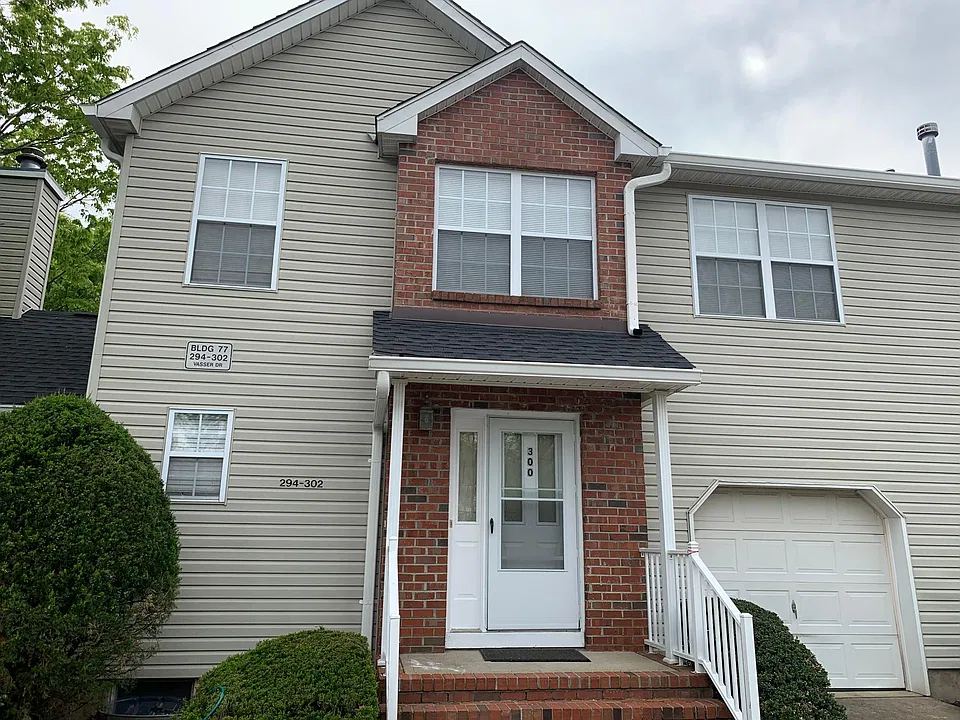 300 Vasser Dr