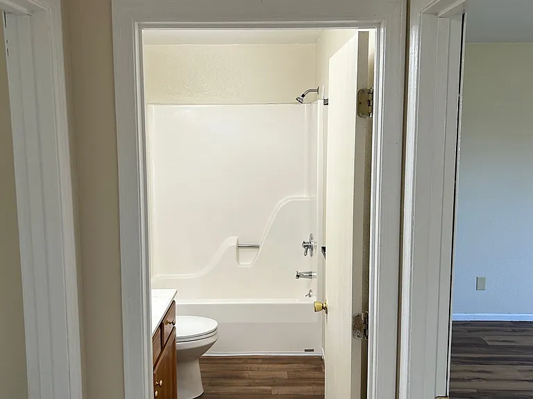 6888 Boston Dr — Photo 3