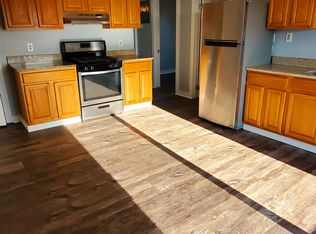 84 Danforth St #2S, Fall River, MA 02720
