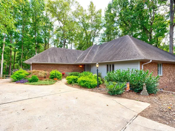 1810 Arbor Way Dr, Shelby, NC 28150