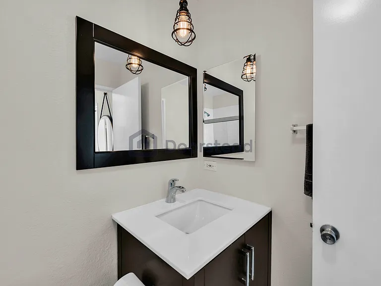 837 N West Knoll Dr #205 — Photo 15