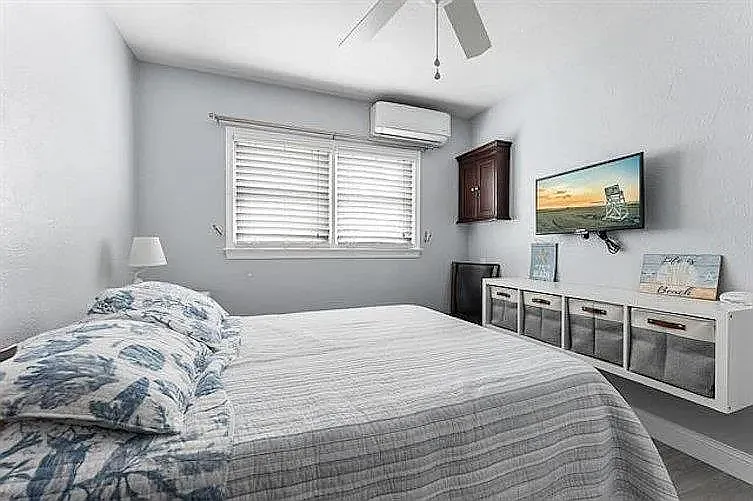 301 E Lavender Rd #B — Photo 5