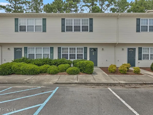 25 Pirates Cove Drive, Swansboro, NC 28584