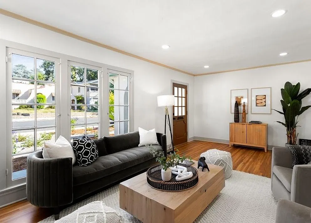 2 bed, 1074 sqft, $5,850 — Photo 4