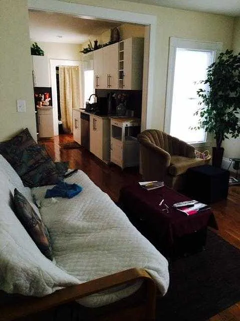 4 bed, $4,000 — Photo 3