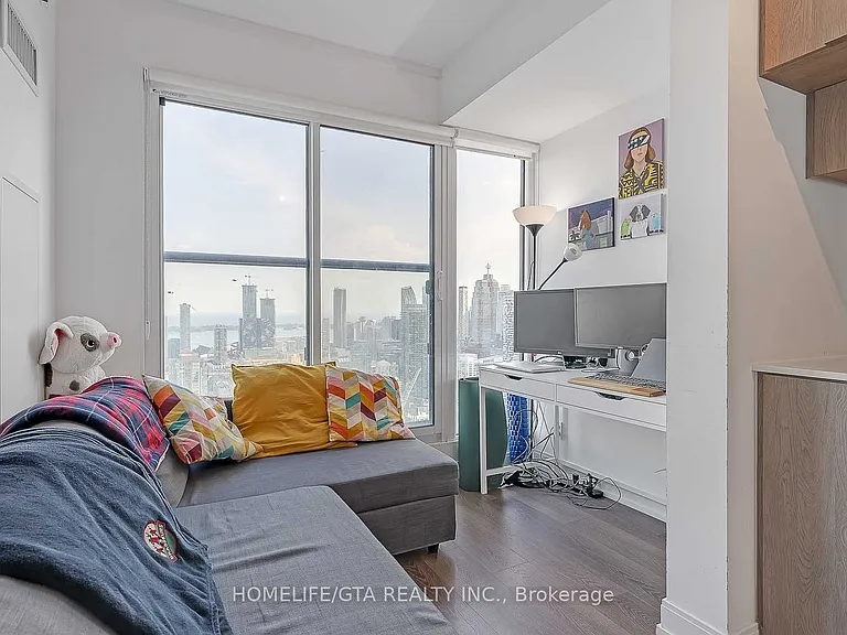 181 Dundas St E #4907 — Photo 7