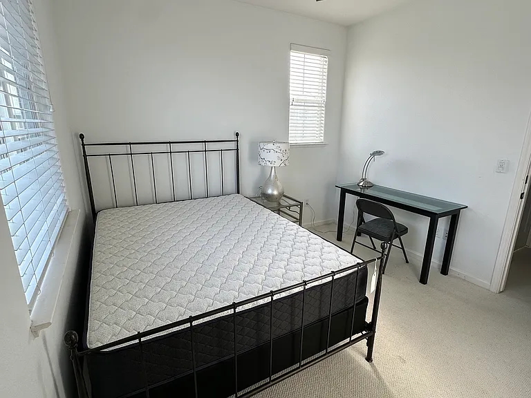 1694 Southridge Dr — Photo 10