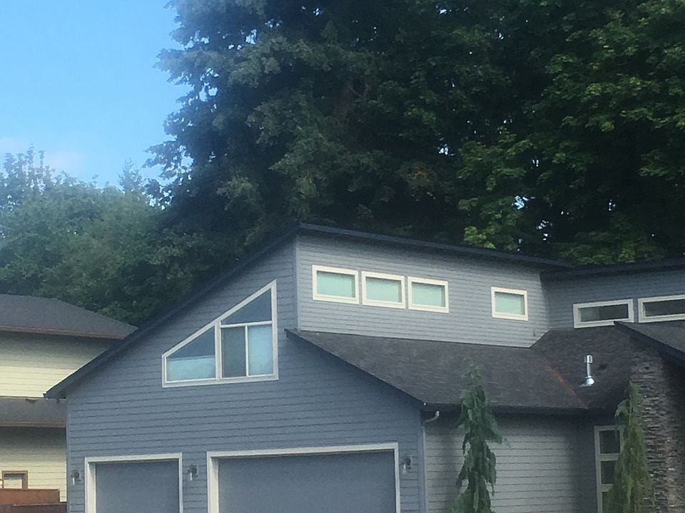 1st image of 110 NW 118th Cir