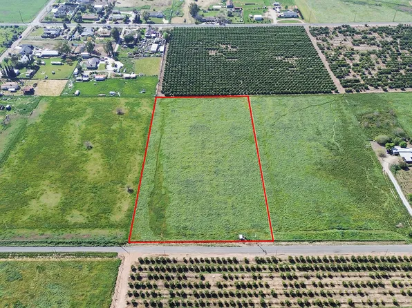 W Baker Street, Porterville, CA 93257